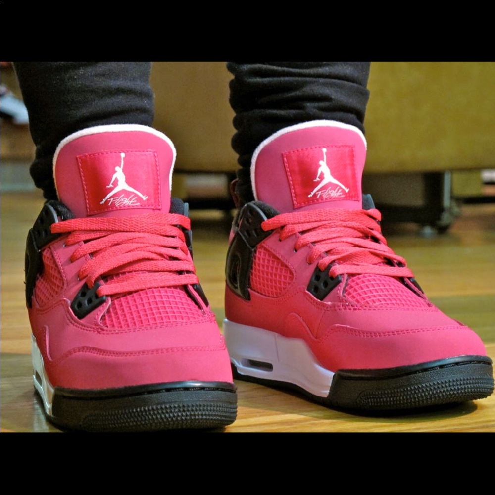 Jordan 4s